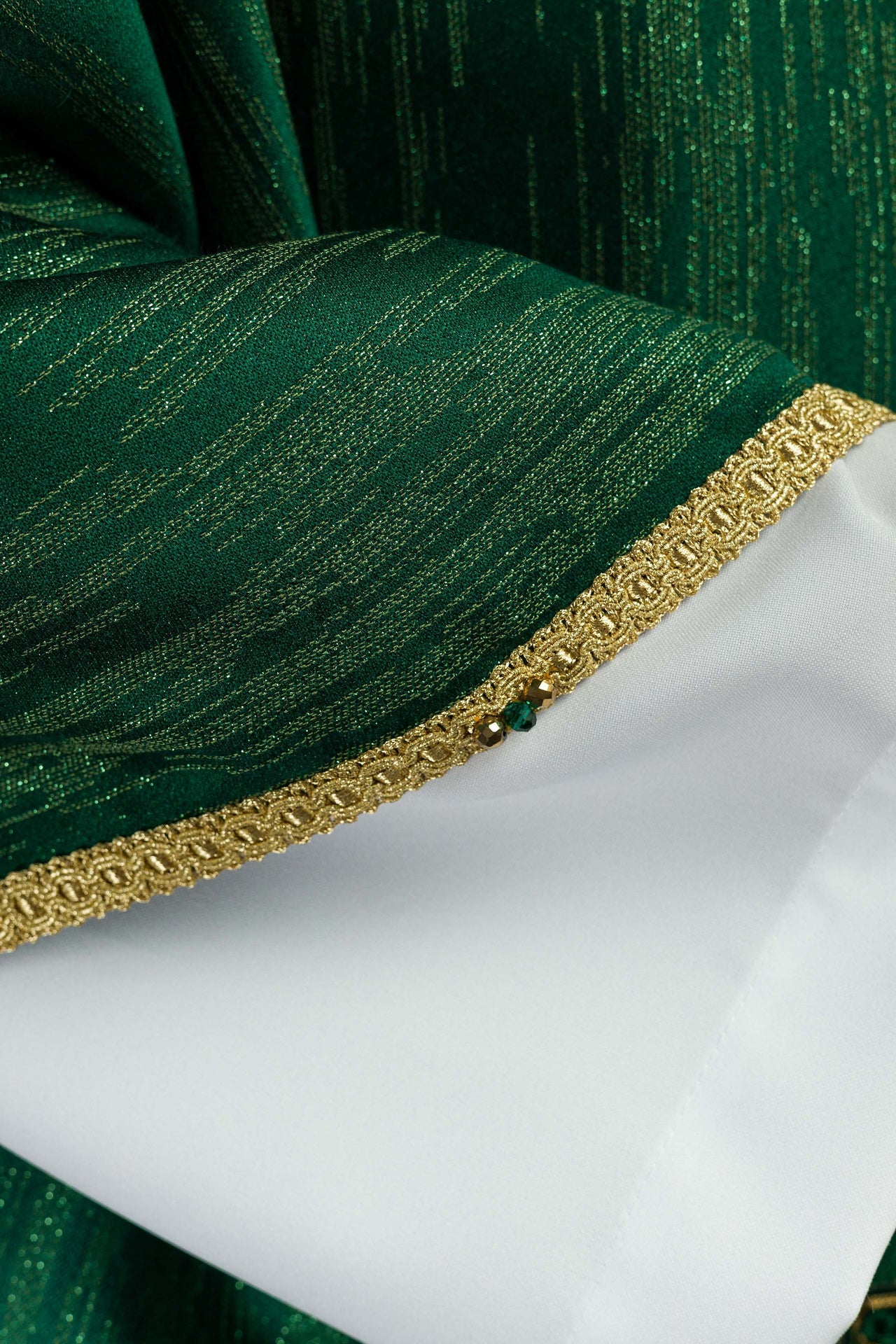 Ręcznie wykonany ornat z naturalnymi kamieniami Handmade 7015 Zielony - ORNATY.PL