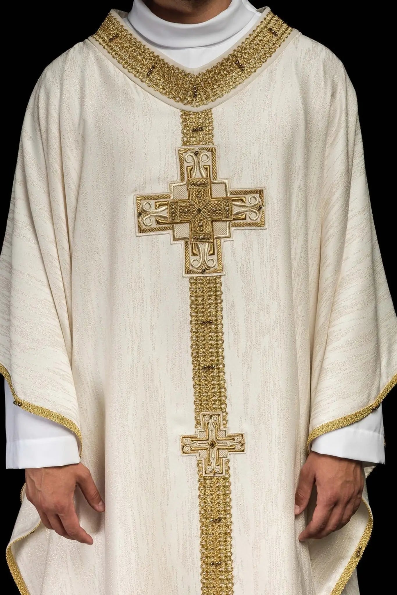 Handmade Chasuble with Natural Stones Handmade 7015 Ecru