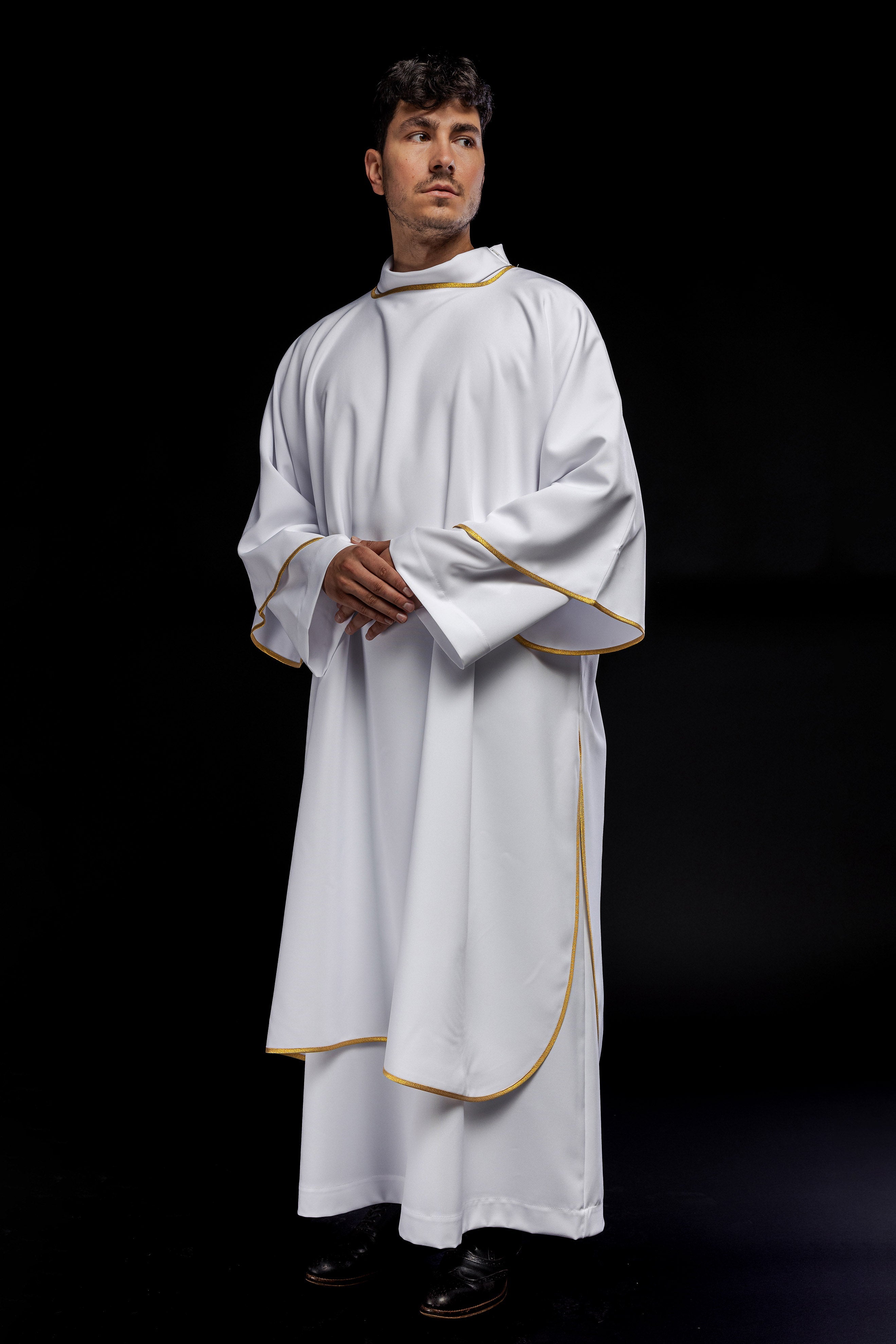 Smooth dalmatics with gold trim white