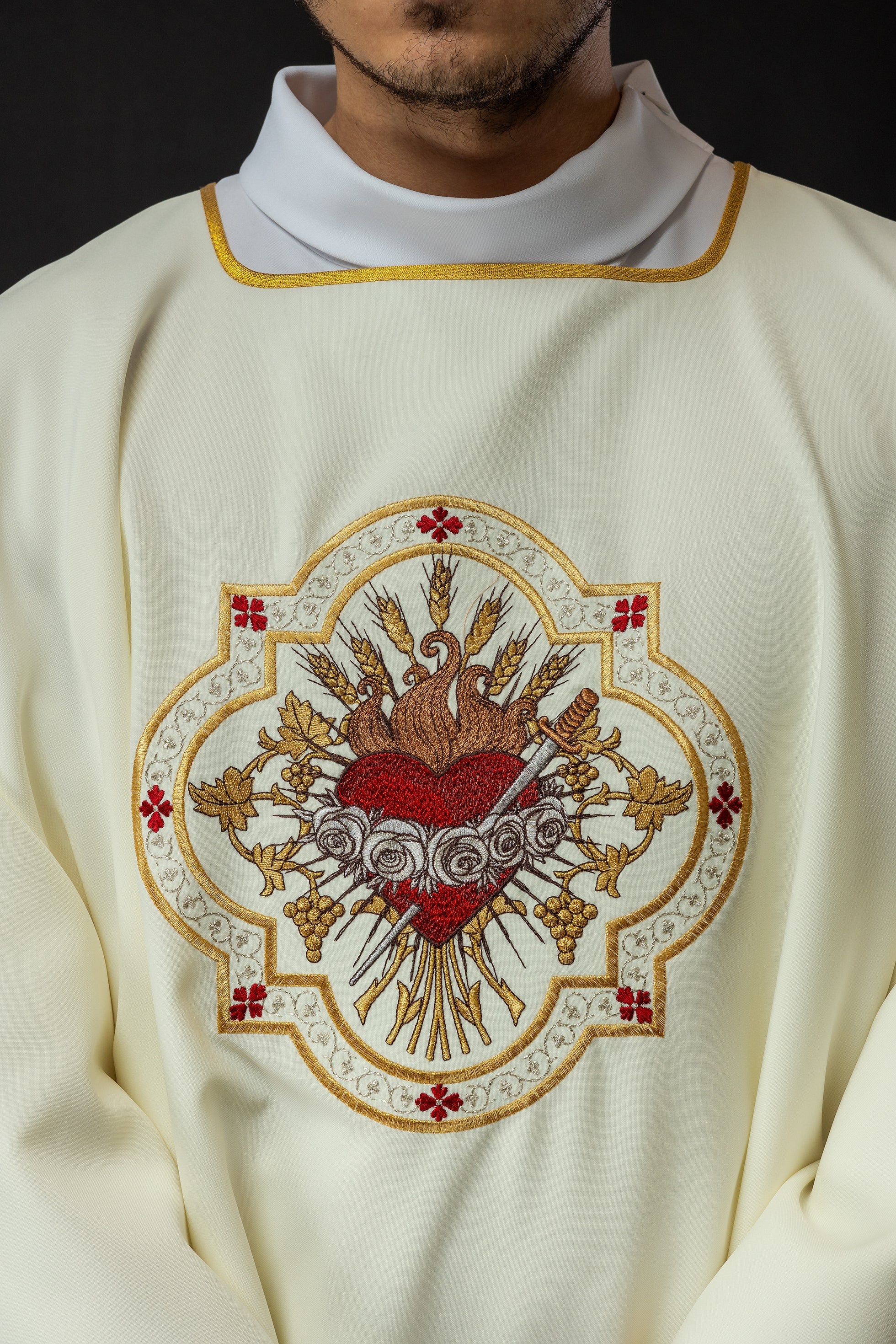 Dalmatica with Heart of Mary motif