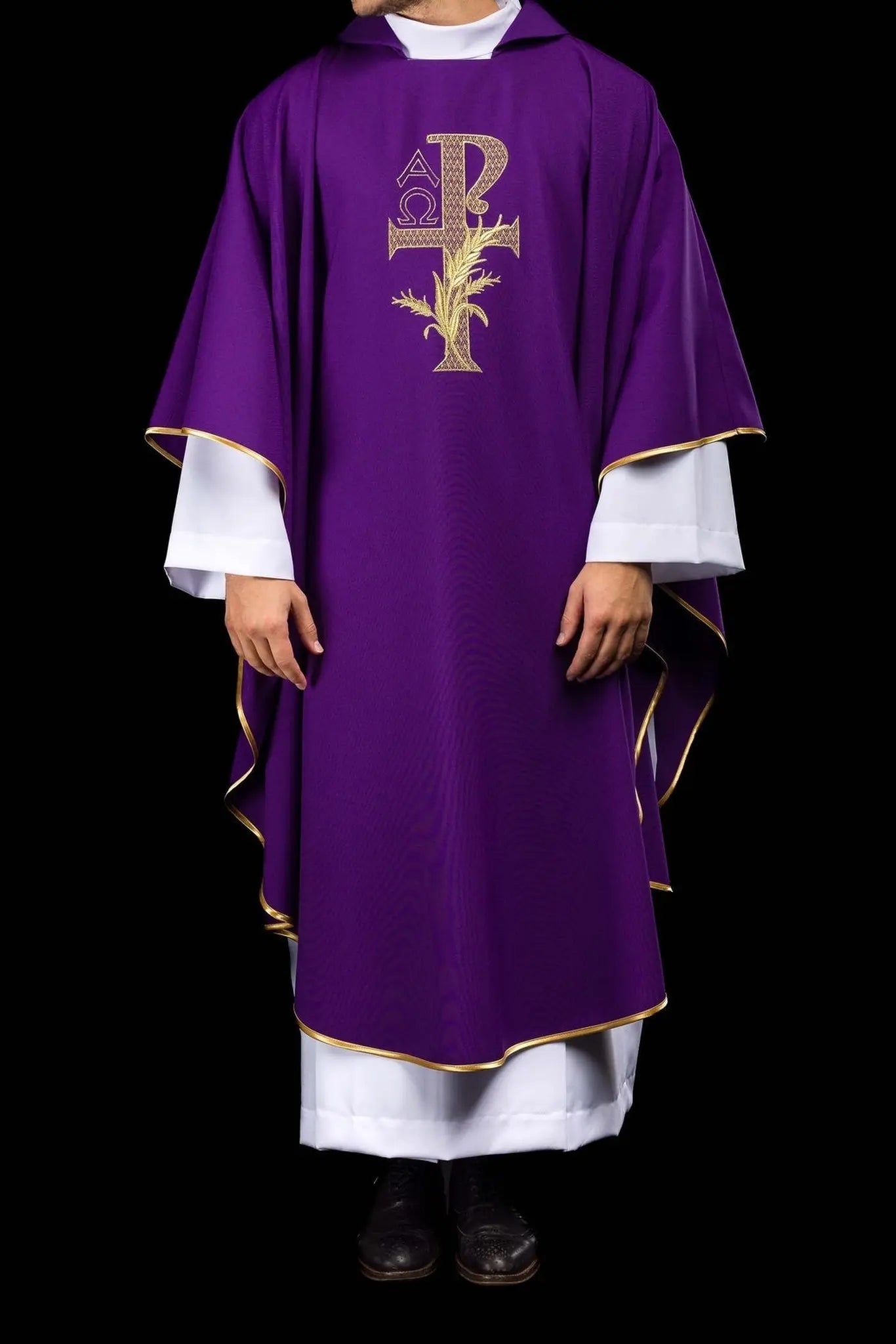 Embroidered chasuble with the Alpha and Omega symbol and wide collar purple