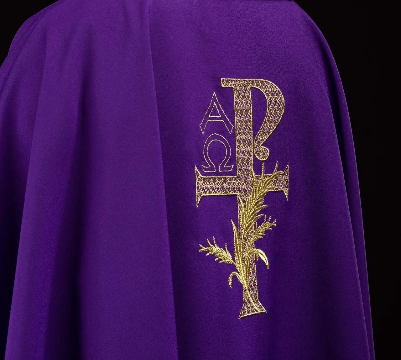 Embroidered chasuble with the Alpha and Omega symbol and wide collar purple
