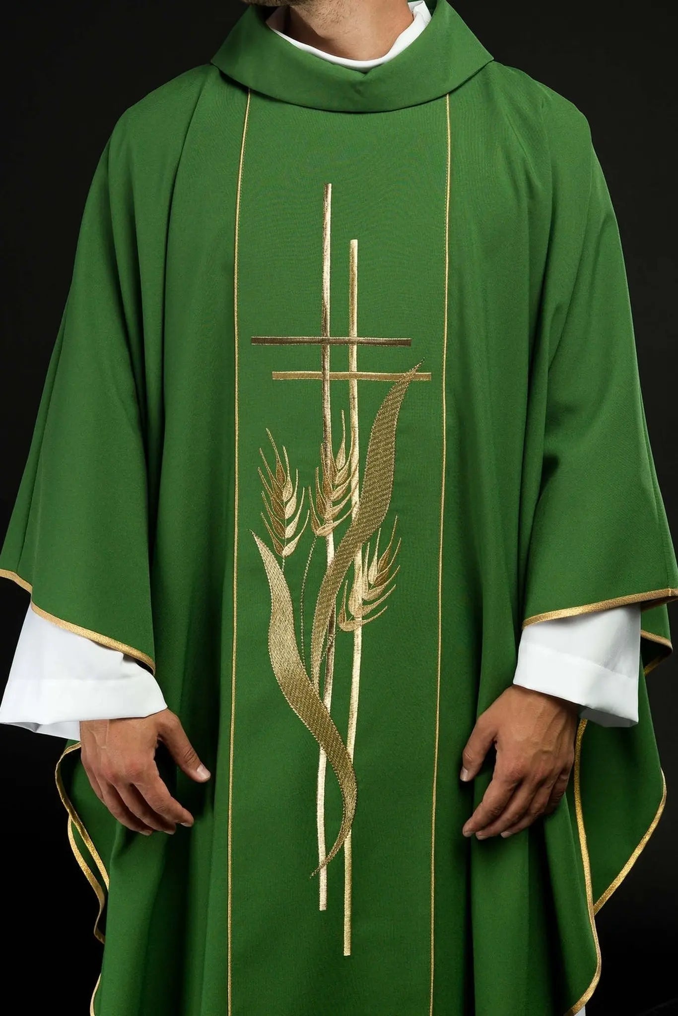 Green chasuble embroidered with cross and ear motifs