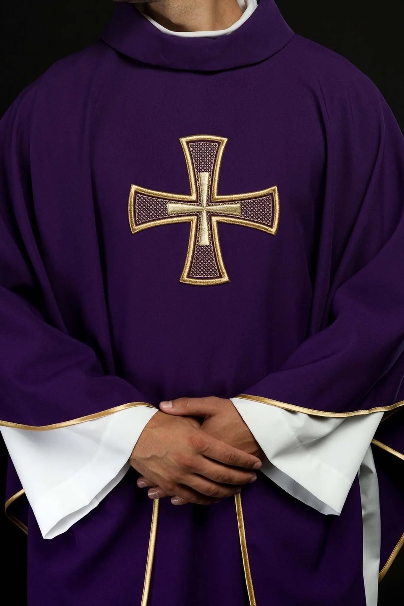 IHS embroidered chasuble Purple