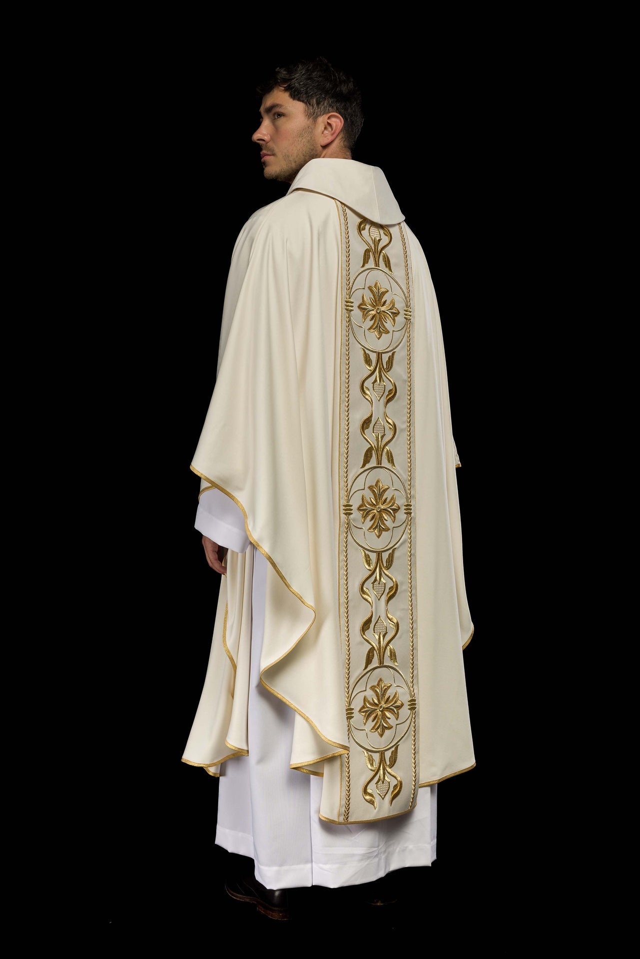 Ornat haftowany Krzyż ecru - ORNATY.PL