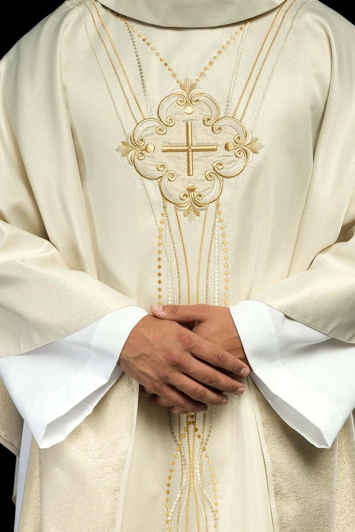 Rosary-inspired shiny fabric chasuble in ecru