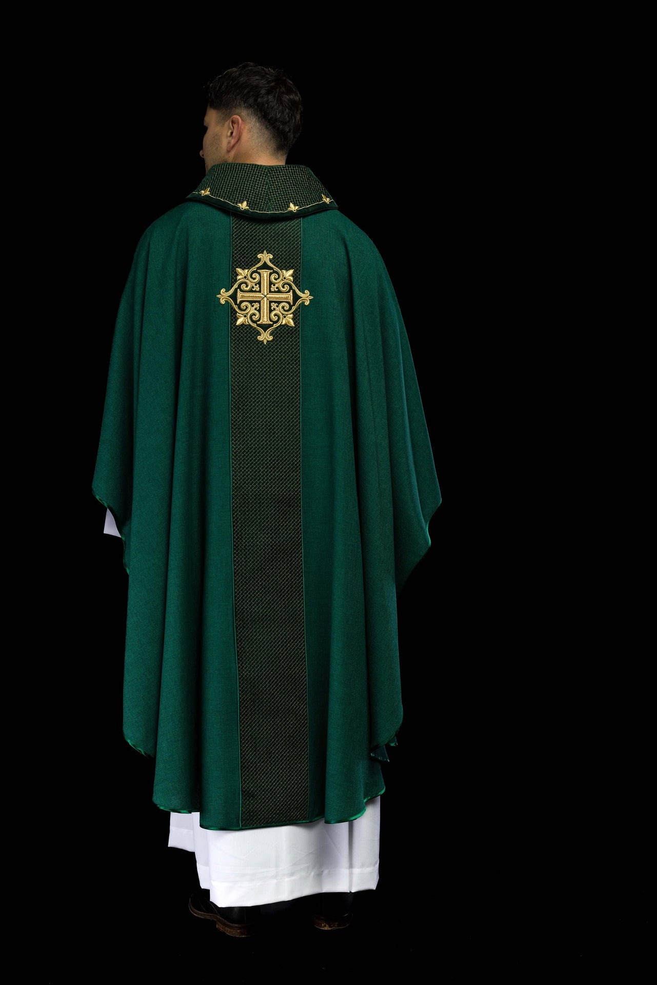 Ornat haftowany na aksamicie z symbolem Krzyż Zielony - ORNATY.PL