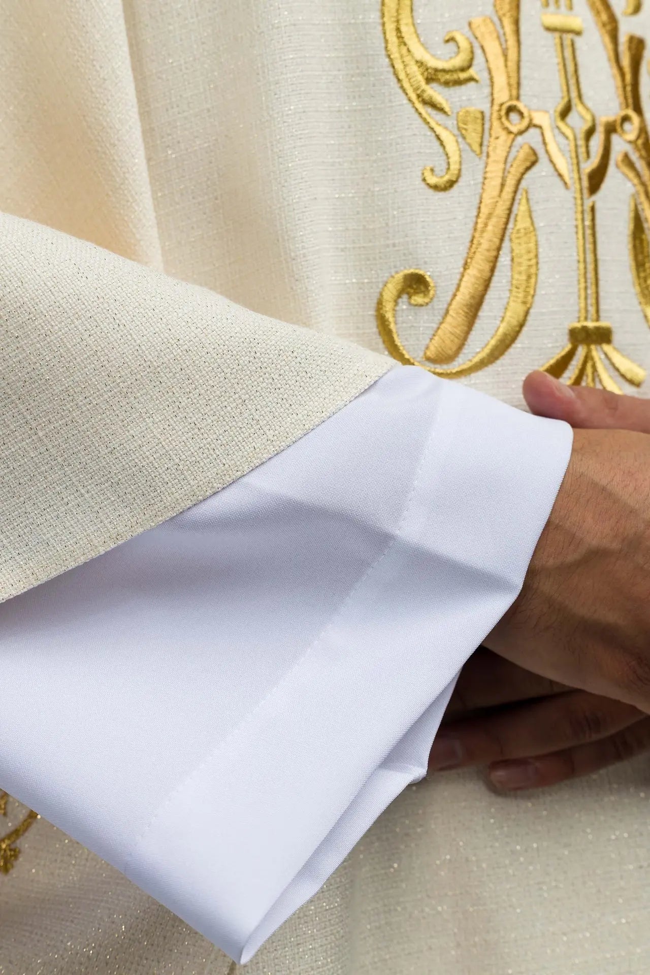 Liturgical chasuble with embroidered Marian Coat of Arms and Crown