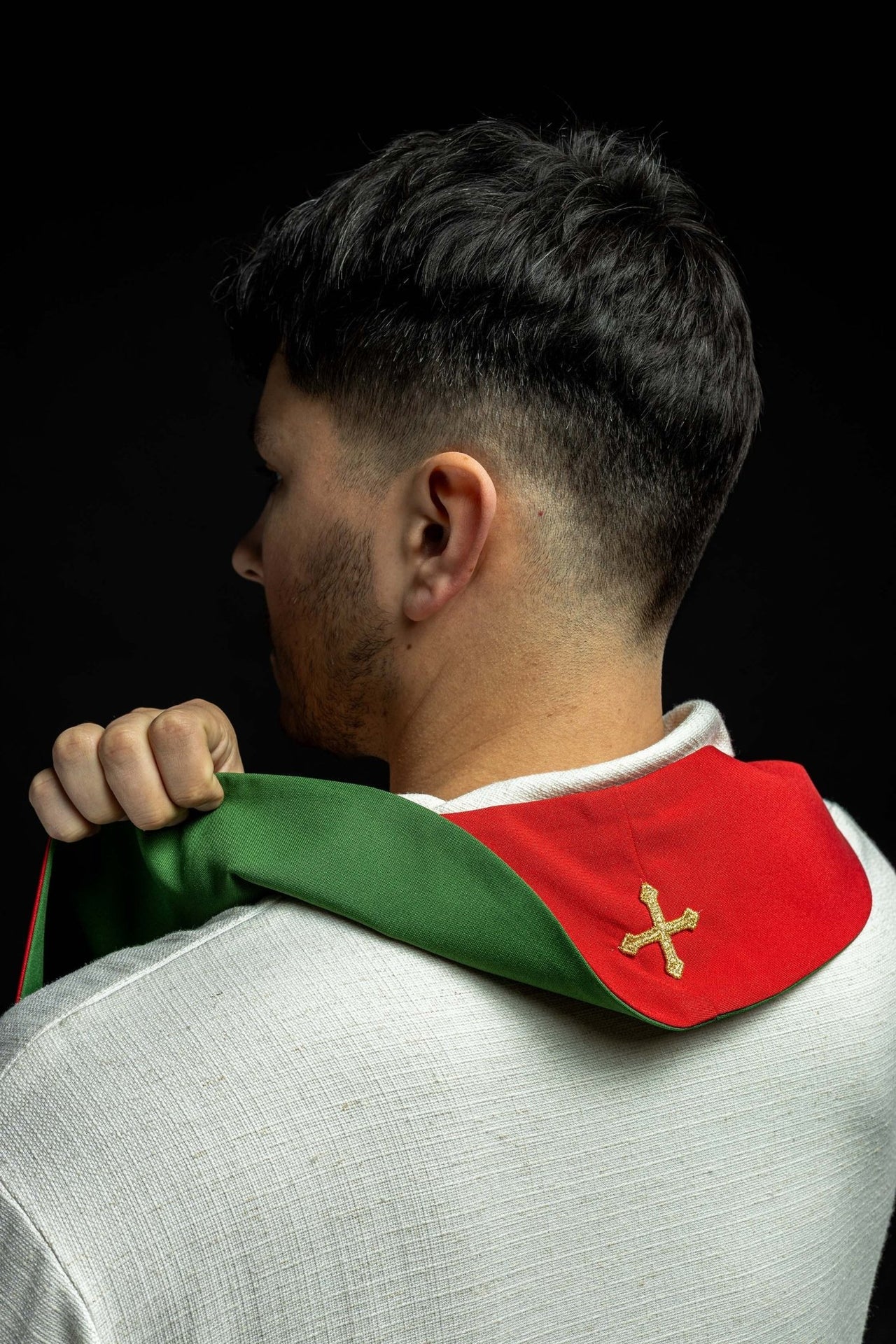 Dwustronna stuła kapłańska haftowana zielono - czerwona Krzyż Jerozolimski