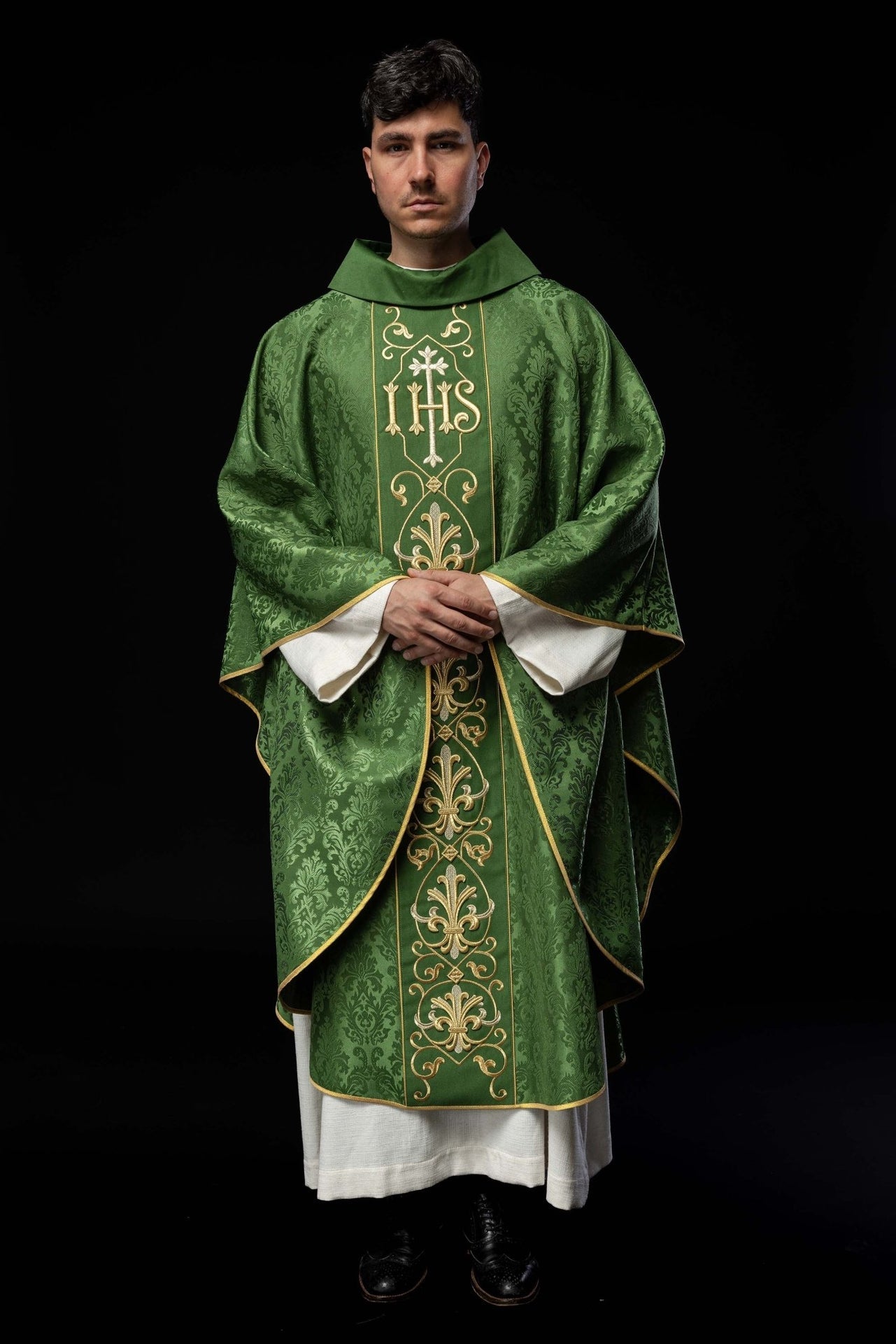 Ornat haftowany IHS Zielony Ozdobna Tkanina