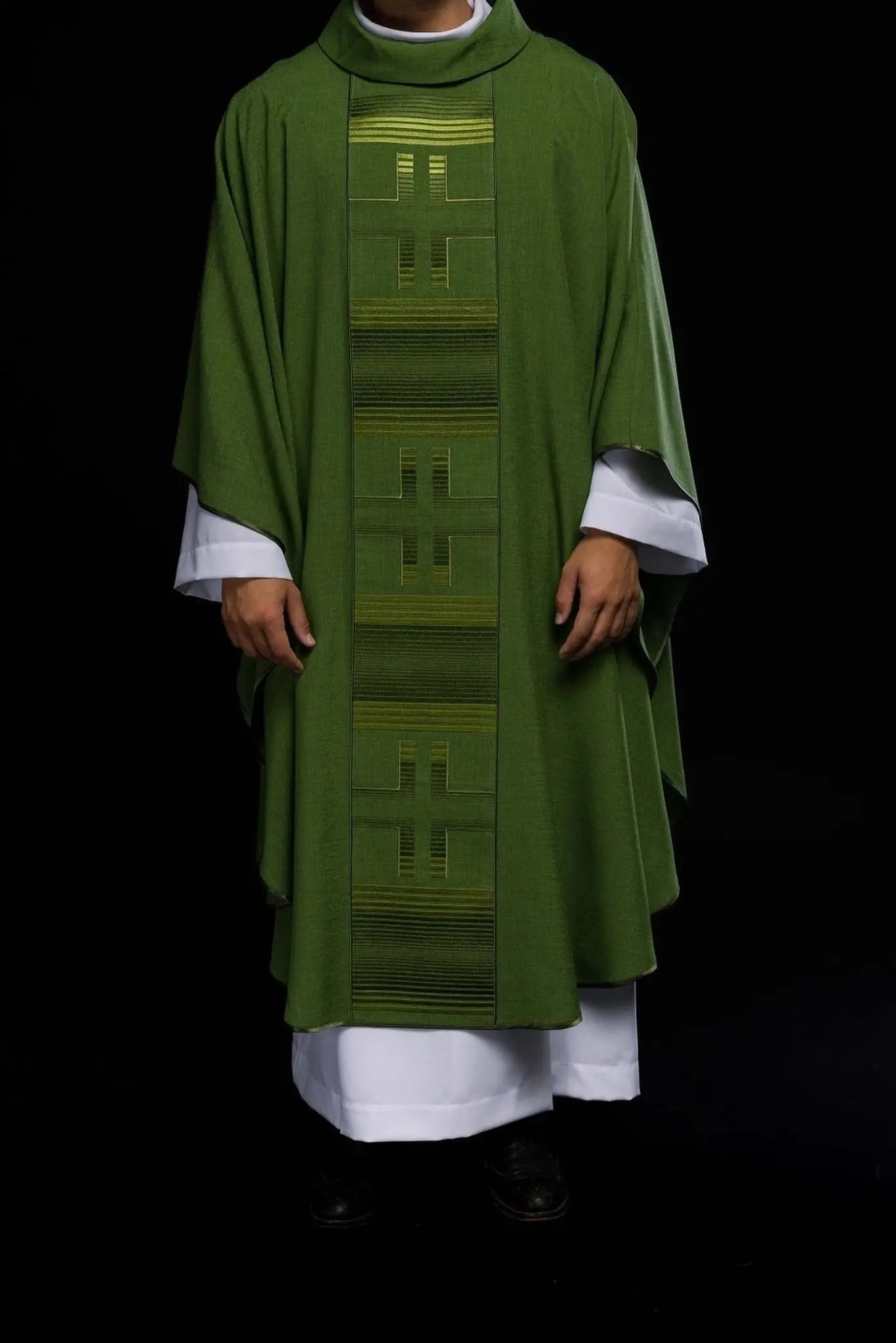 Embroidered chasuble with Crosses in green