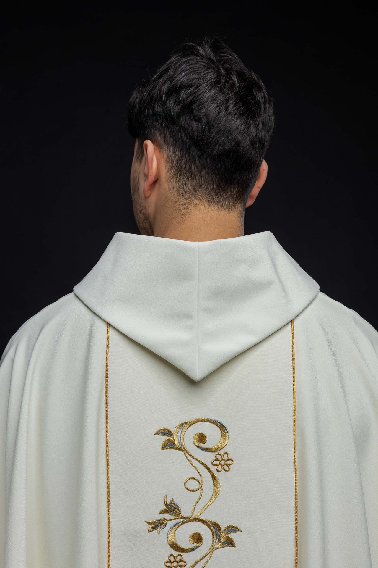 Ornat haftowany z wizerunkiem Trójcy Świętej