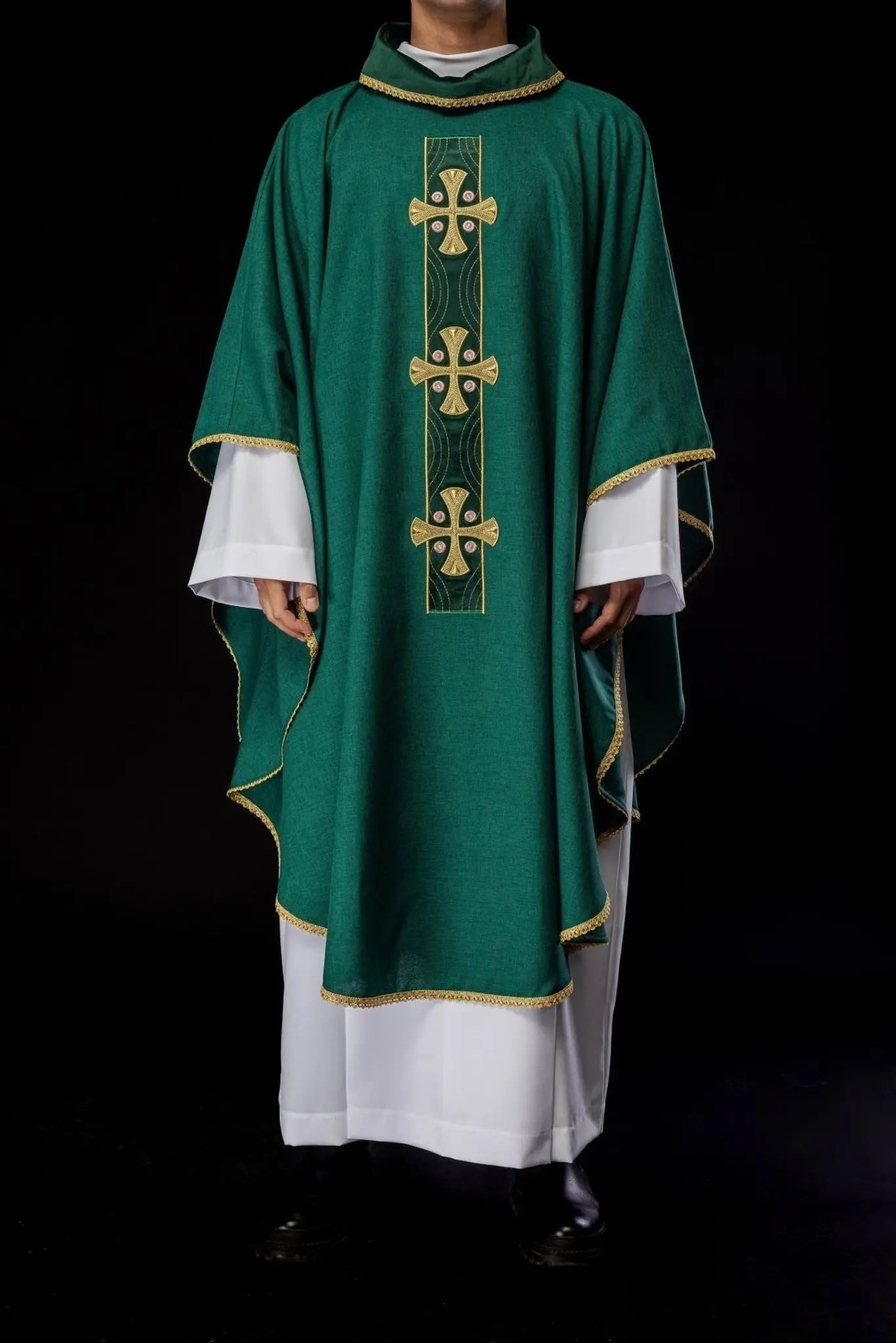 Chasuble with embroidered gold crosses and green collar piping
