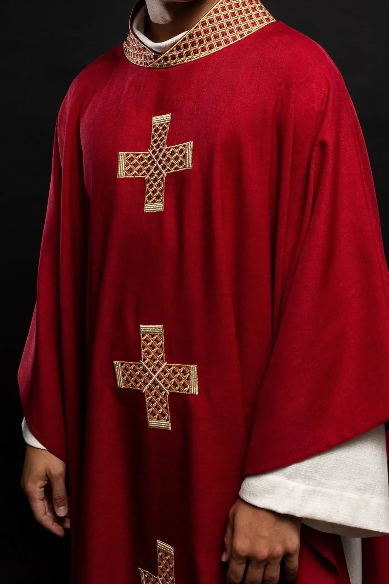 Chasuble in red with embroidered crosses and collar