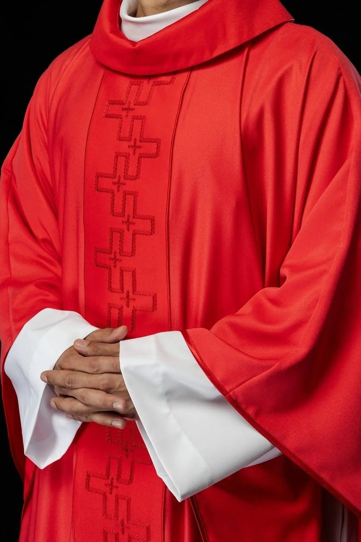 Chasuble with richly embroidered belt in red cross embroidery