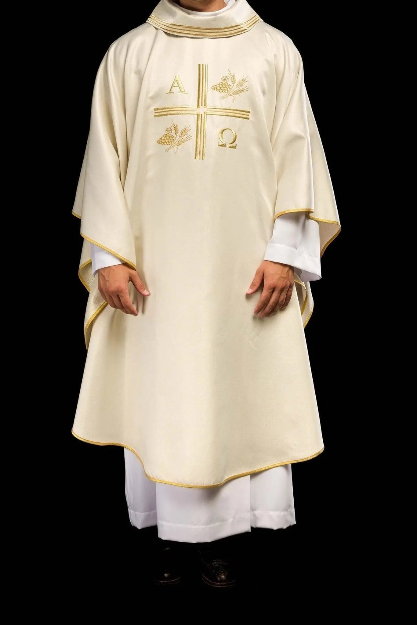 Chasuble with embroidered cross and motifs of Alpha and Omega and ears in ecru colour