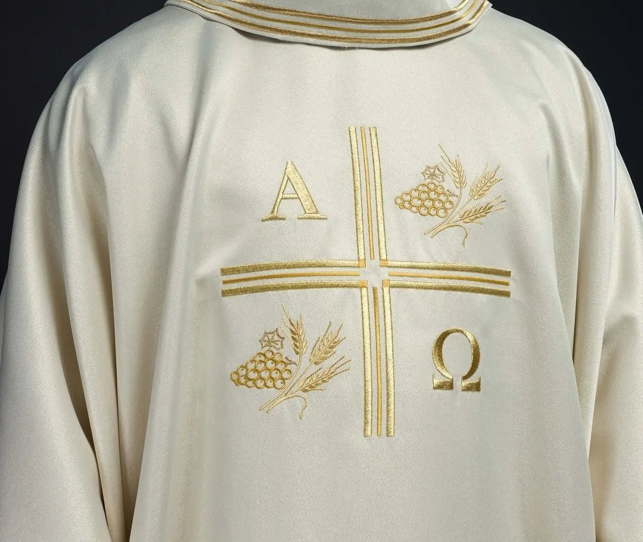 Chasuble with embroidered cross and motifs of Alpha and Omega and ears in ecru colour