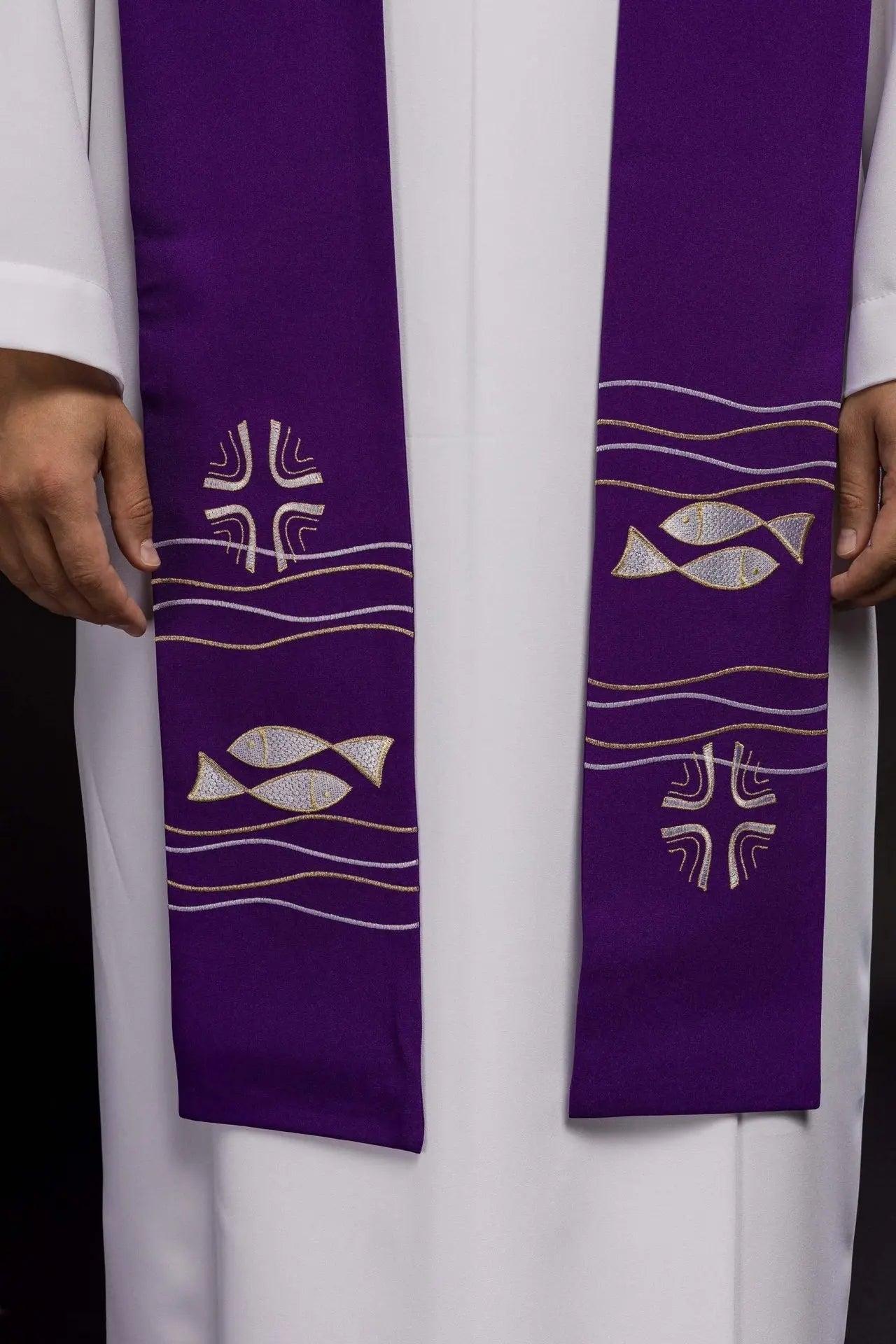 Embroidered priest's stole Fish Purple