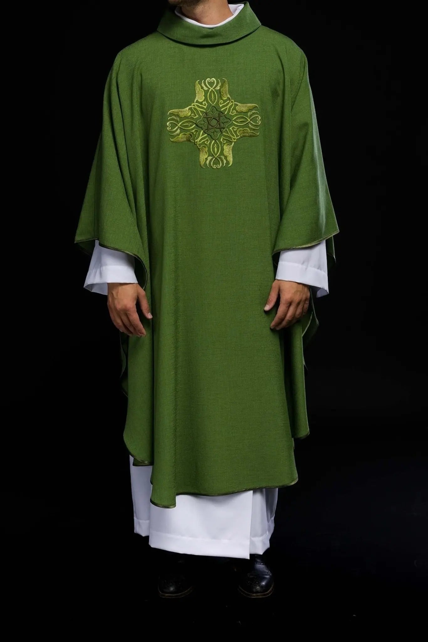 Green chasuble with embroidery of the Cross