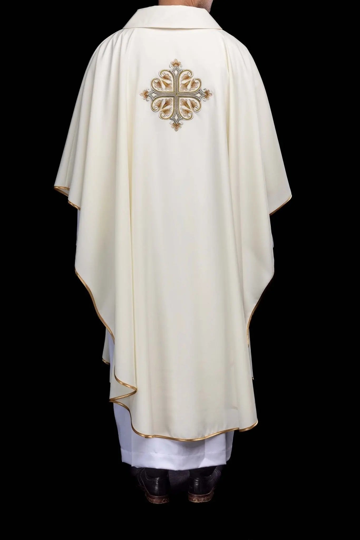Ecru Embroidered Chasuble with Ornamental Cross and Wide Collar