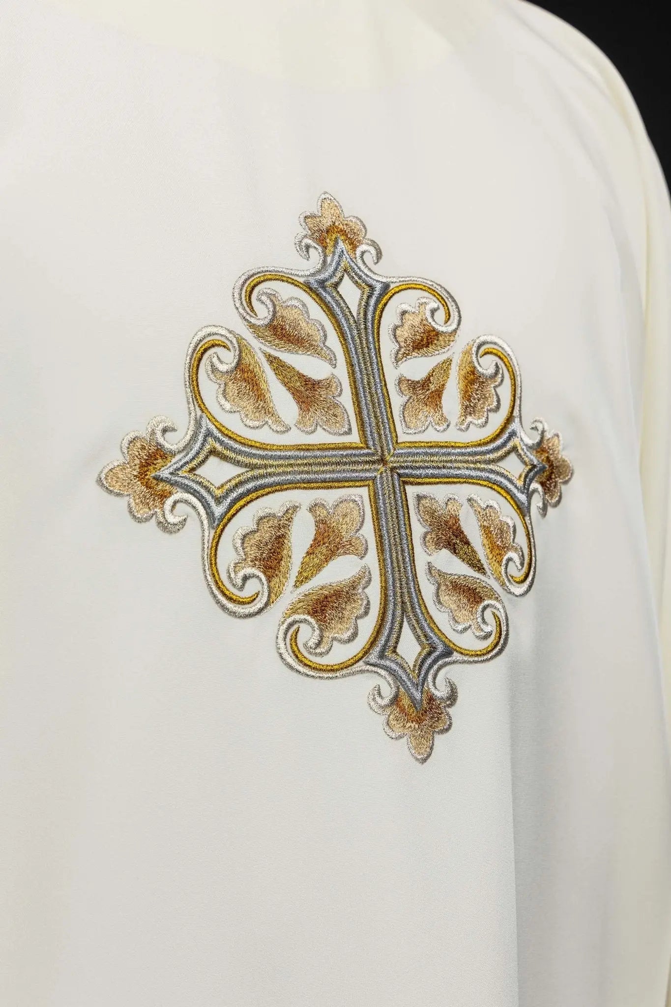 Ecru Embroidered Chasuble with Ornamental Cross and Wide Collar