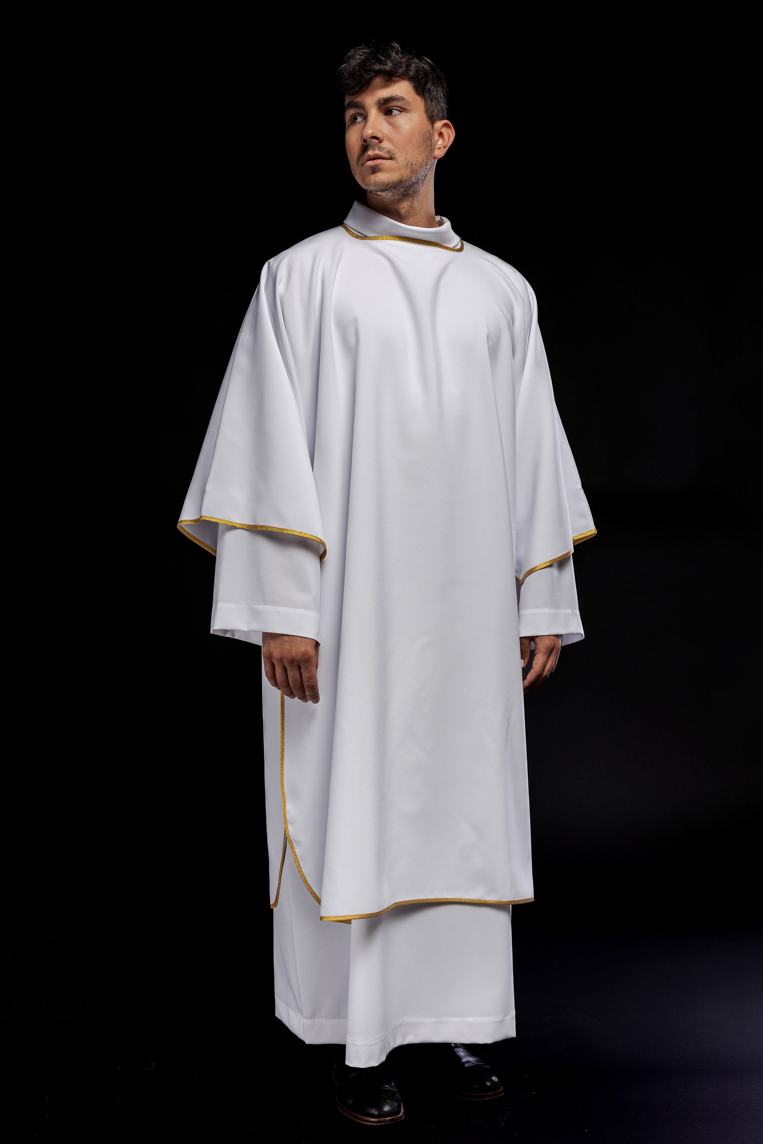 Smooth dalmatics with gold trim white