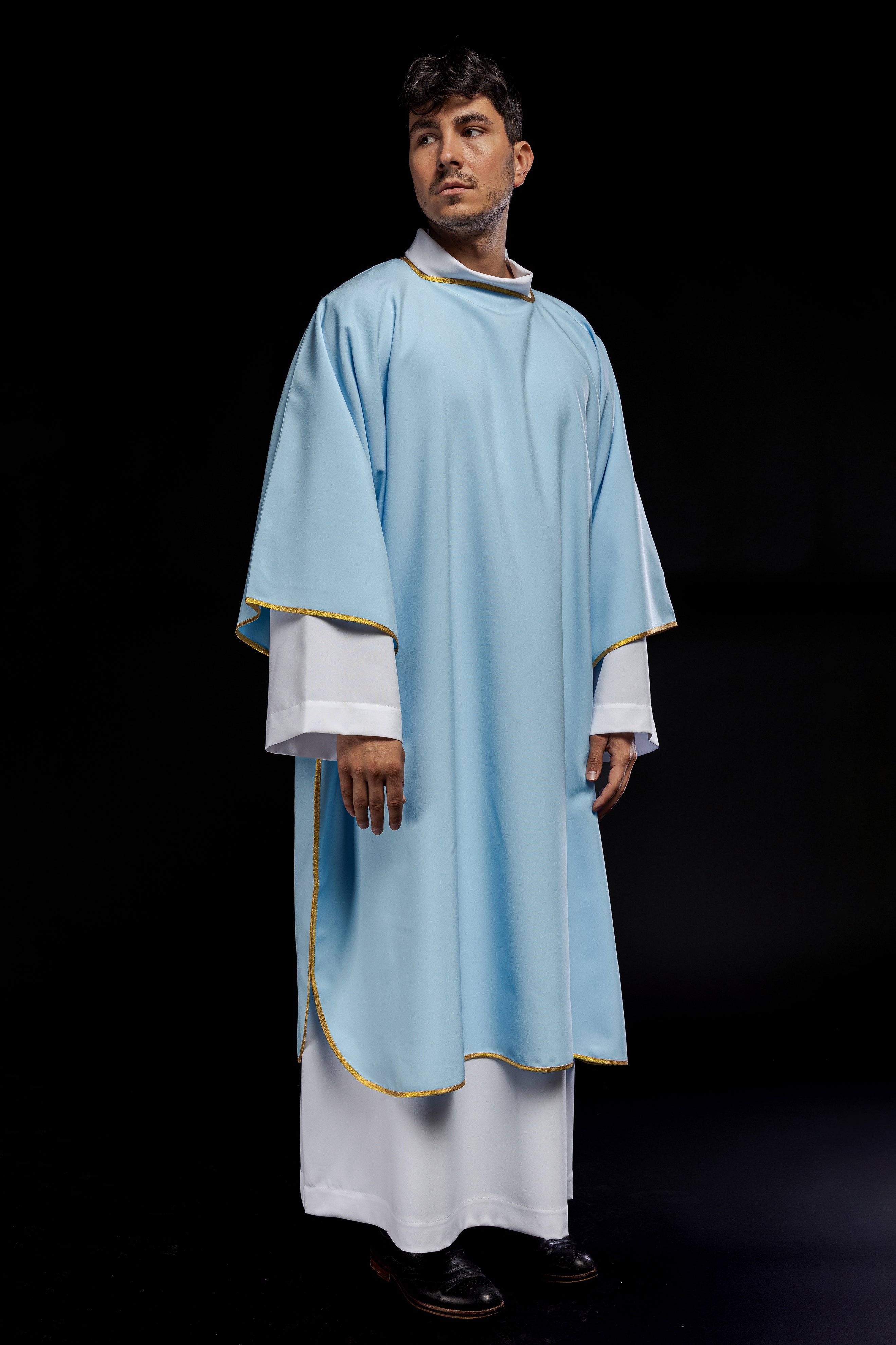 Smooth dalmatics with gold trim blue