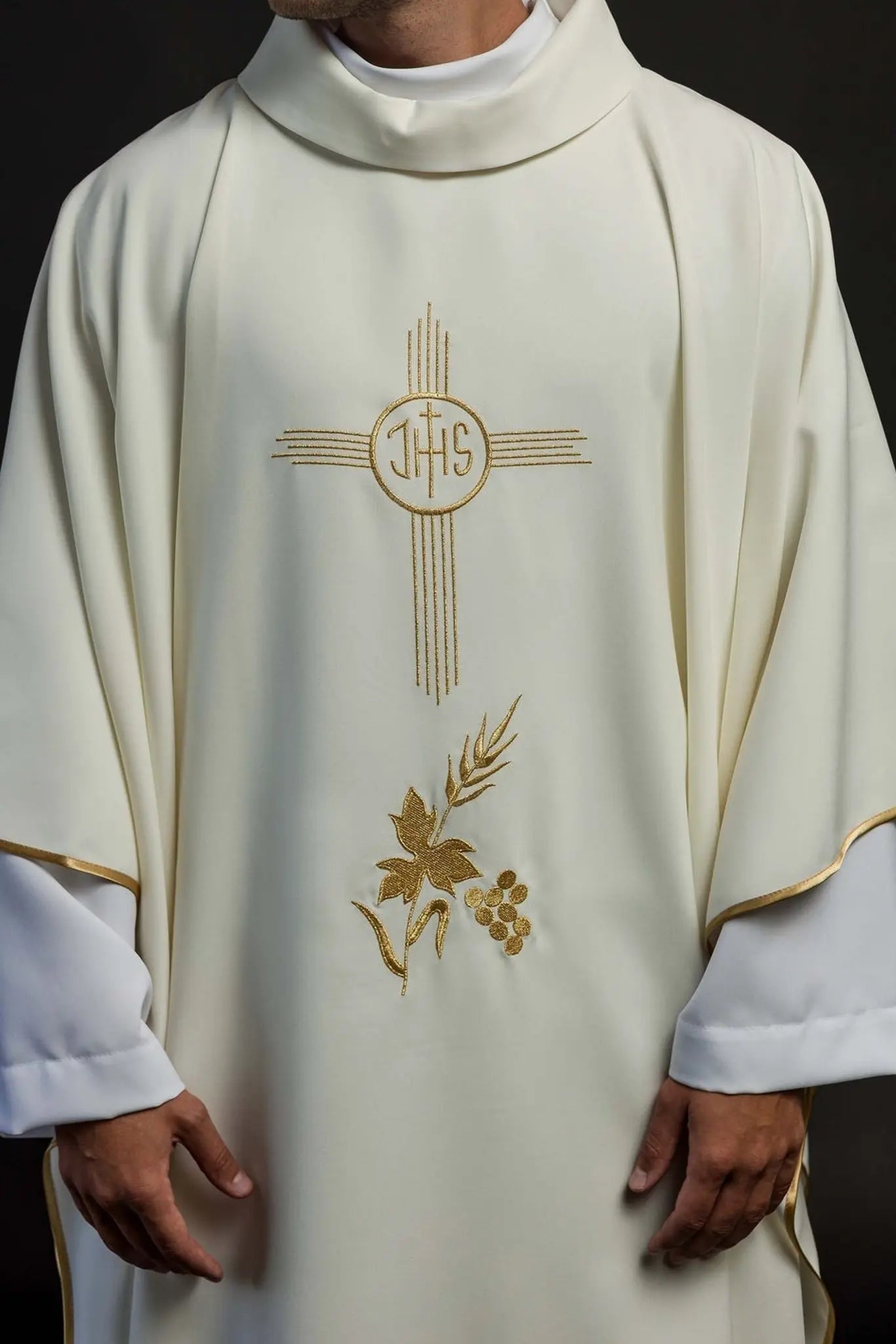 Chasuble with IHS embroidery in ecru