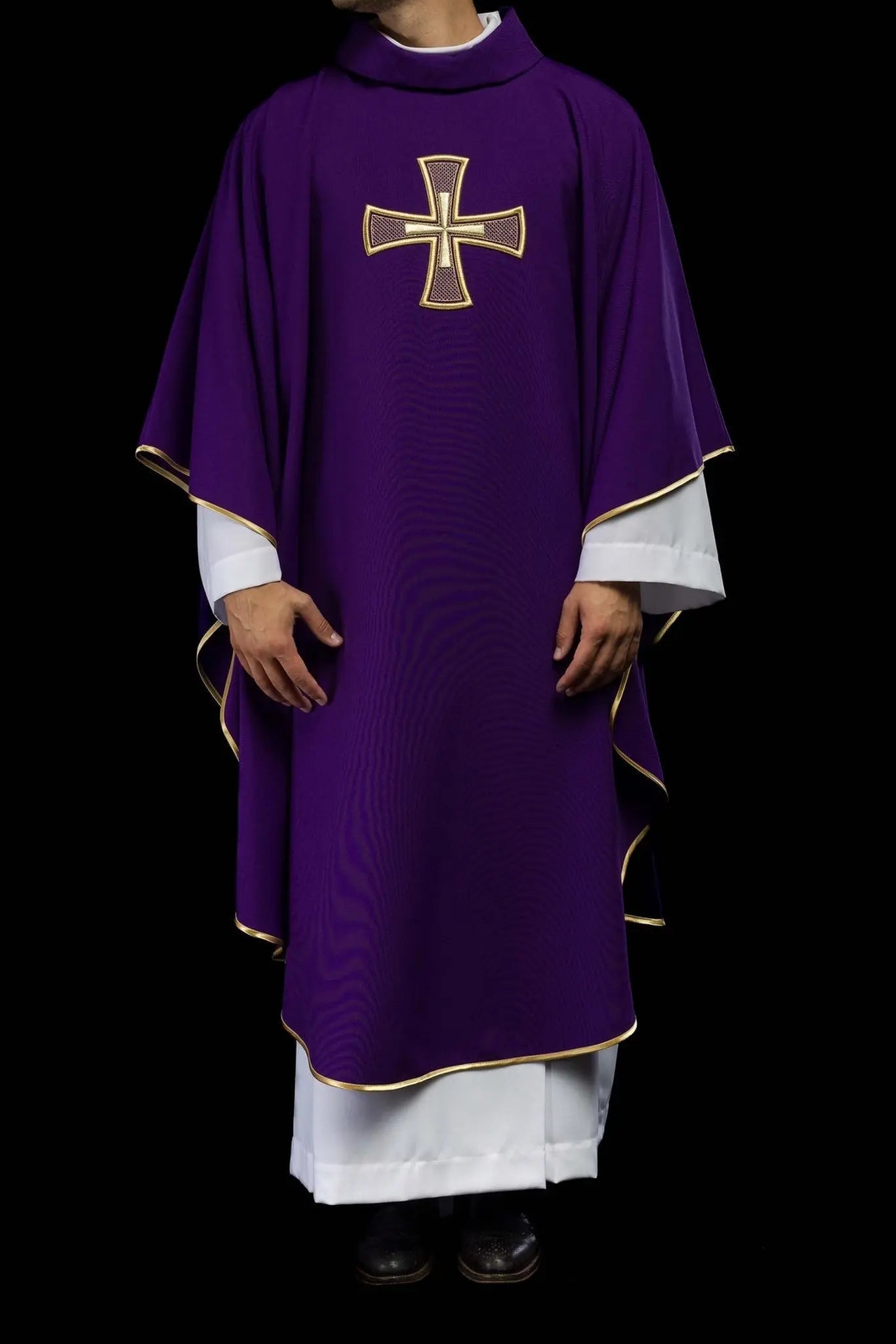 IHS embroidered chasuble Purple