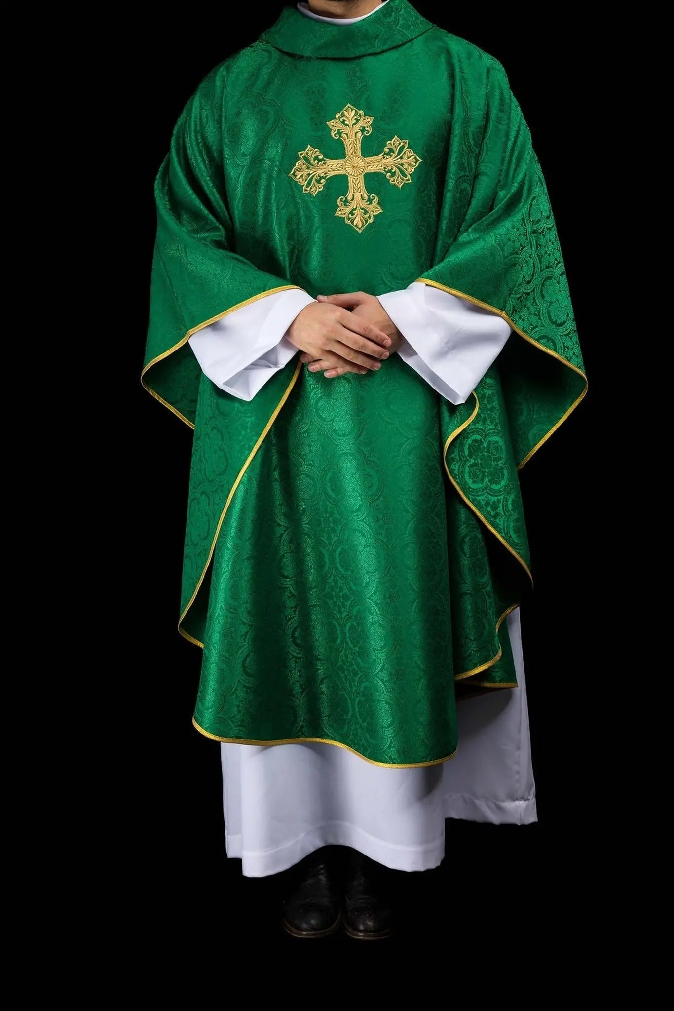 Green chasuble with cross jacquard fabric