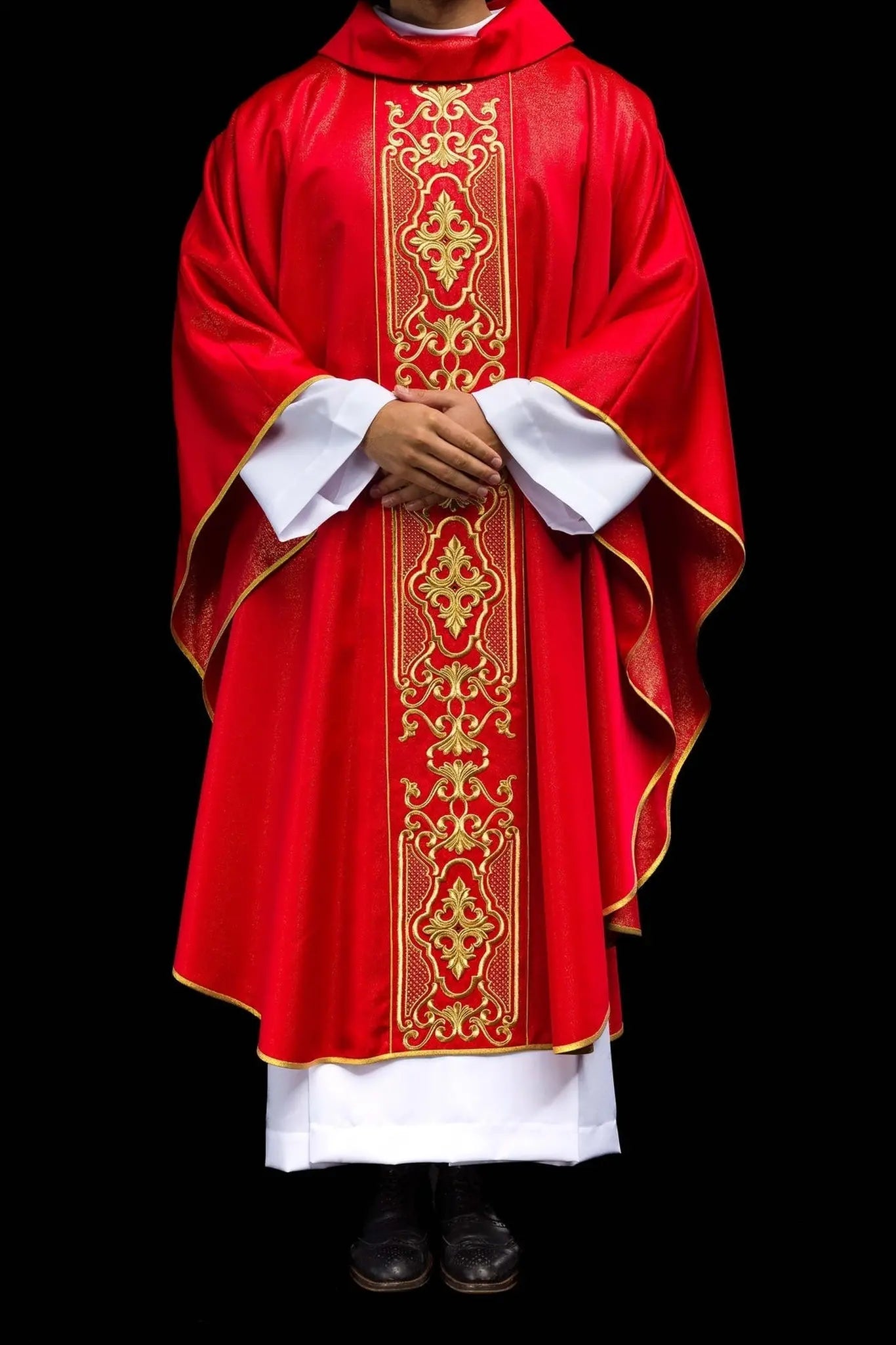 Red chasuble richly embroidered lustre