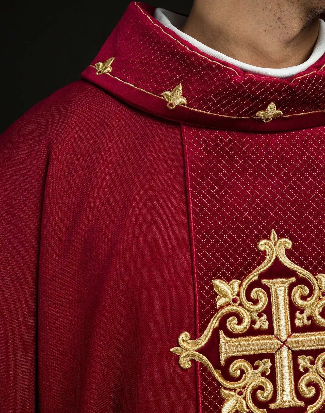 Chasuble with red velvet belt and cross embroidery