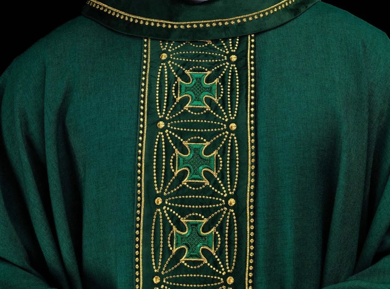 Liturgical chasuble with richly decorated belt in crosses in green