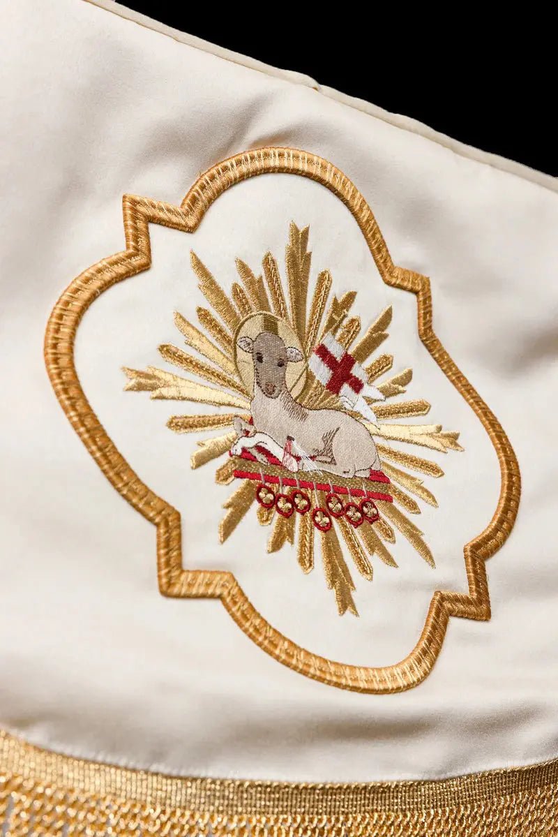 Embroidered baldachin 140 cm x 160 cm - HAFTINA ATELIER