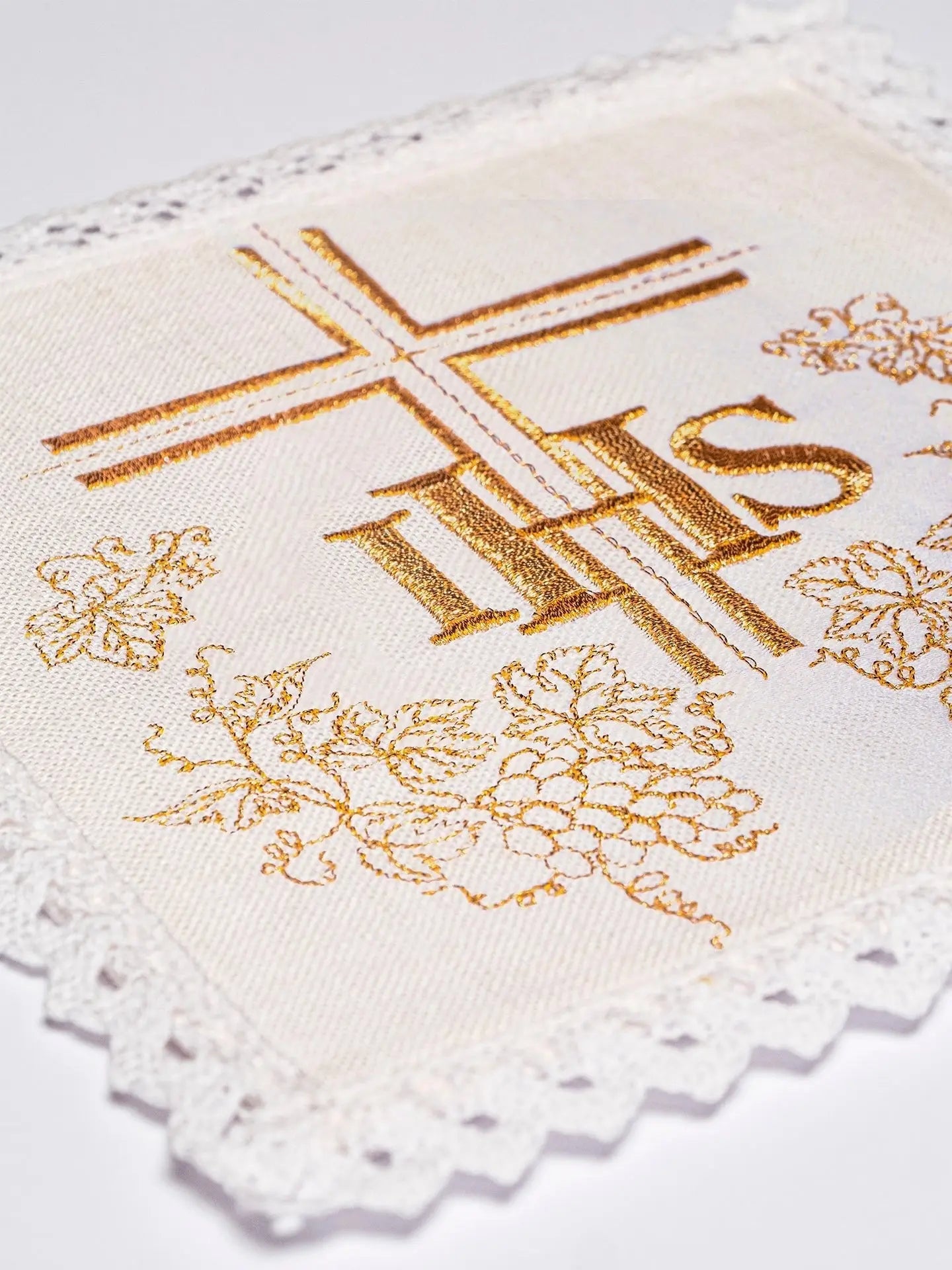 Linen chalice linen embroidered with cross and IHS