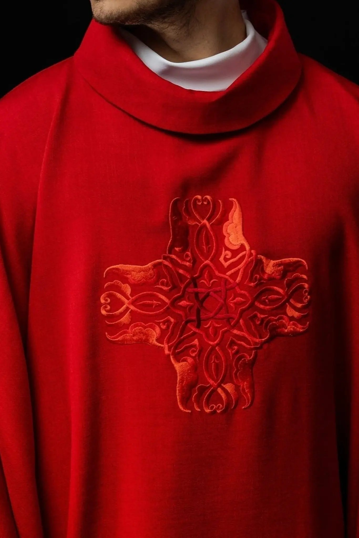 Red chasuble with embroidery of the Cross