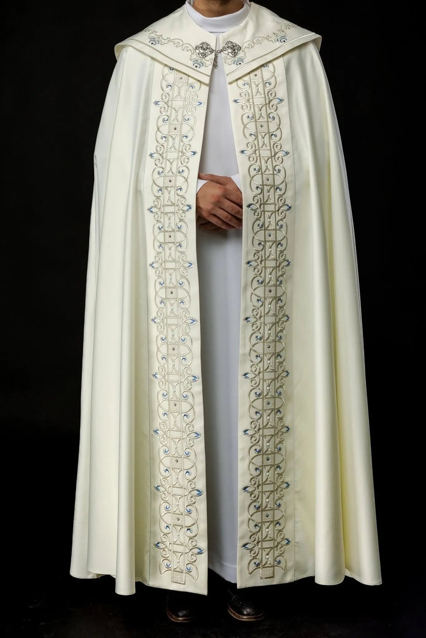 Embroidered Liturgical Chapel with Marian Symbol 150 cm