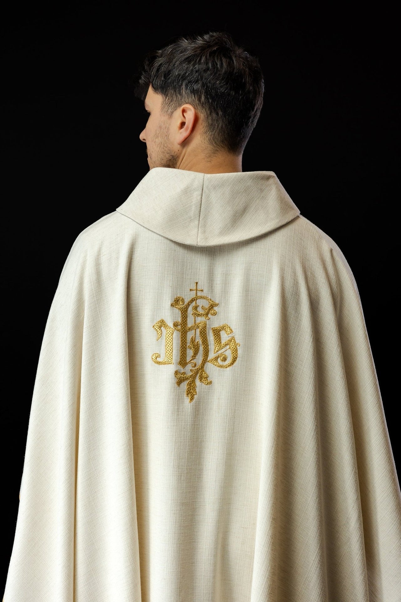 Ornat ecru z wizerunkiem Jezusa Miłosiernego