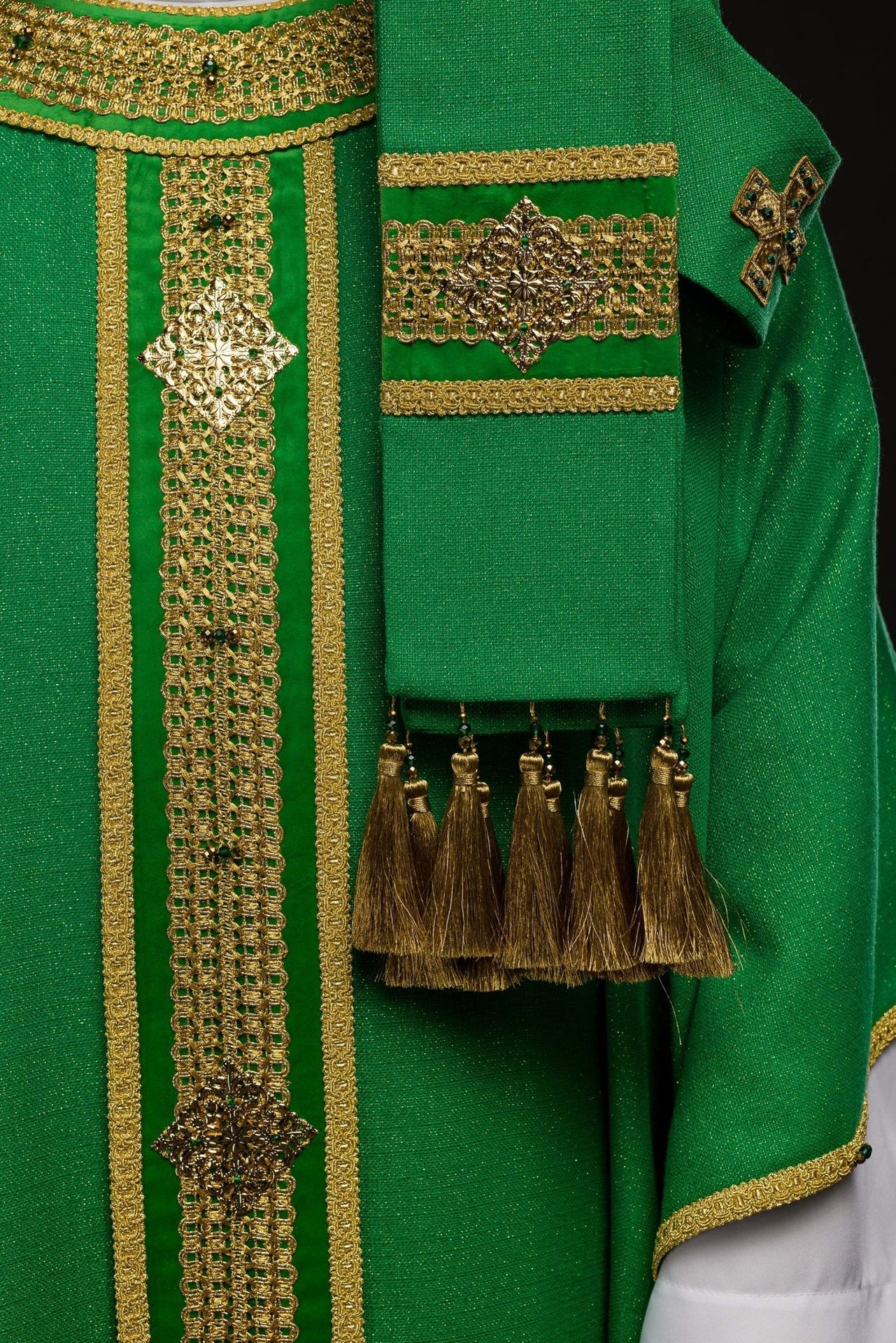 Ręcznie wykonany ornat z naturalnymi kamieniami Handmade 7001