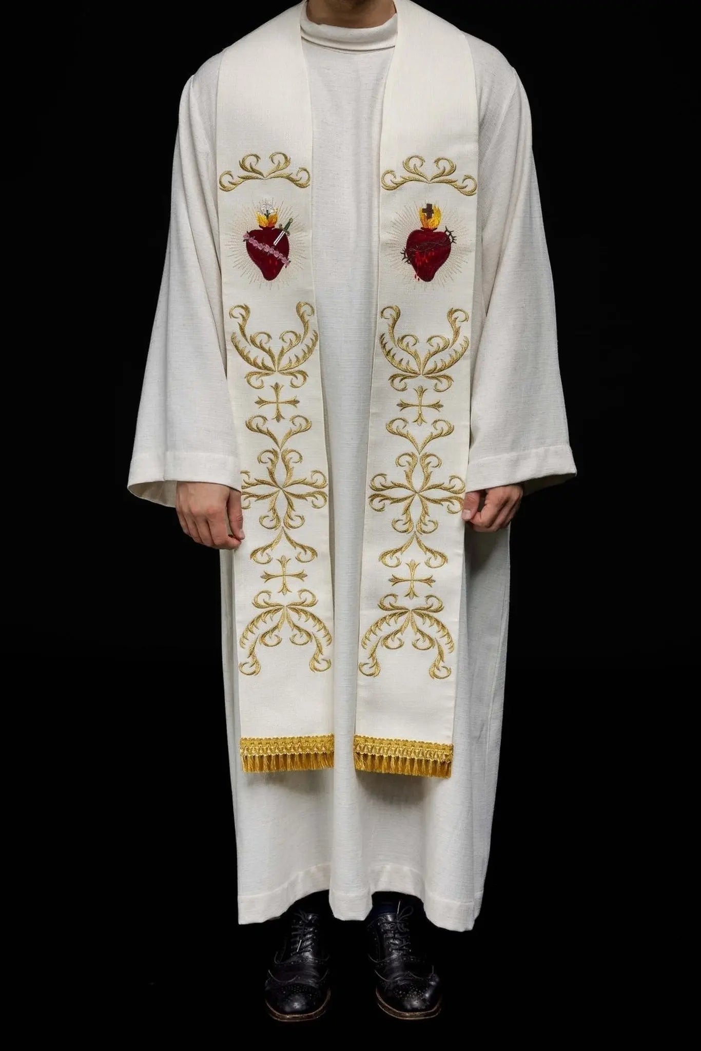 Embroidered Stole with the Hearts of Jesus and Mary – Ecru
