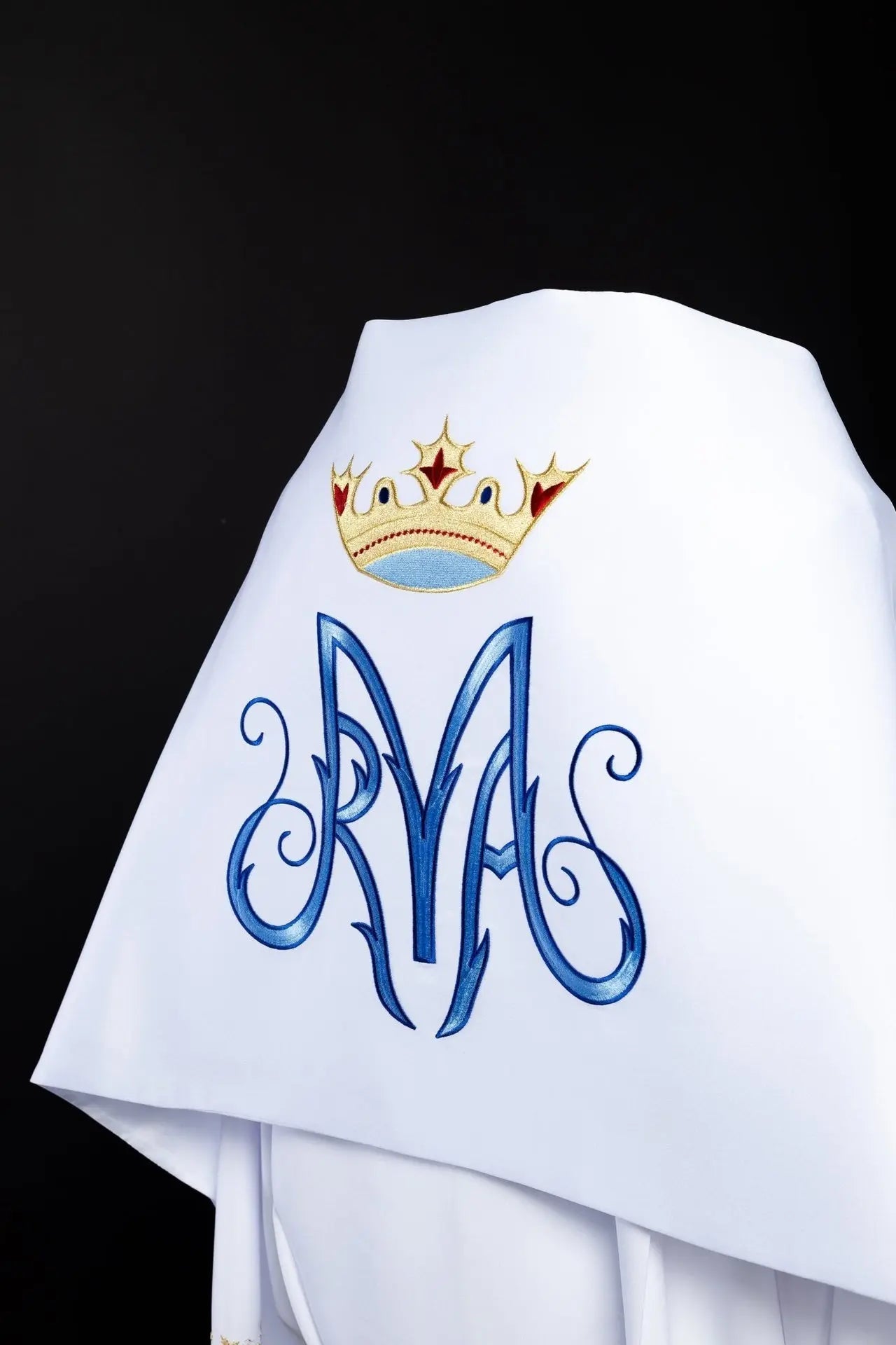 Embroidered Marian Veil in White
