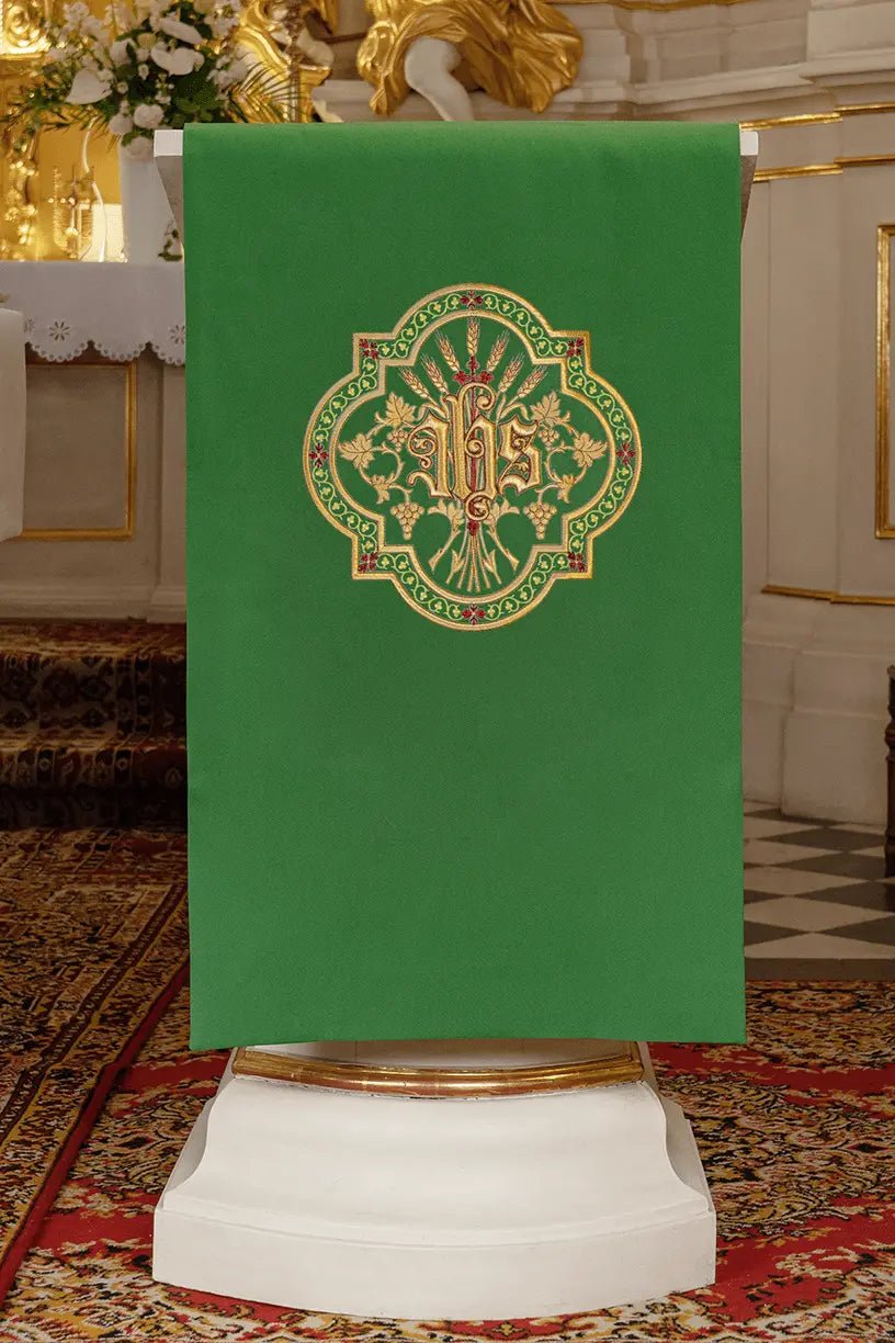 Gold embroidered lectionary napkin I JHS