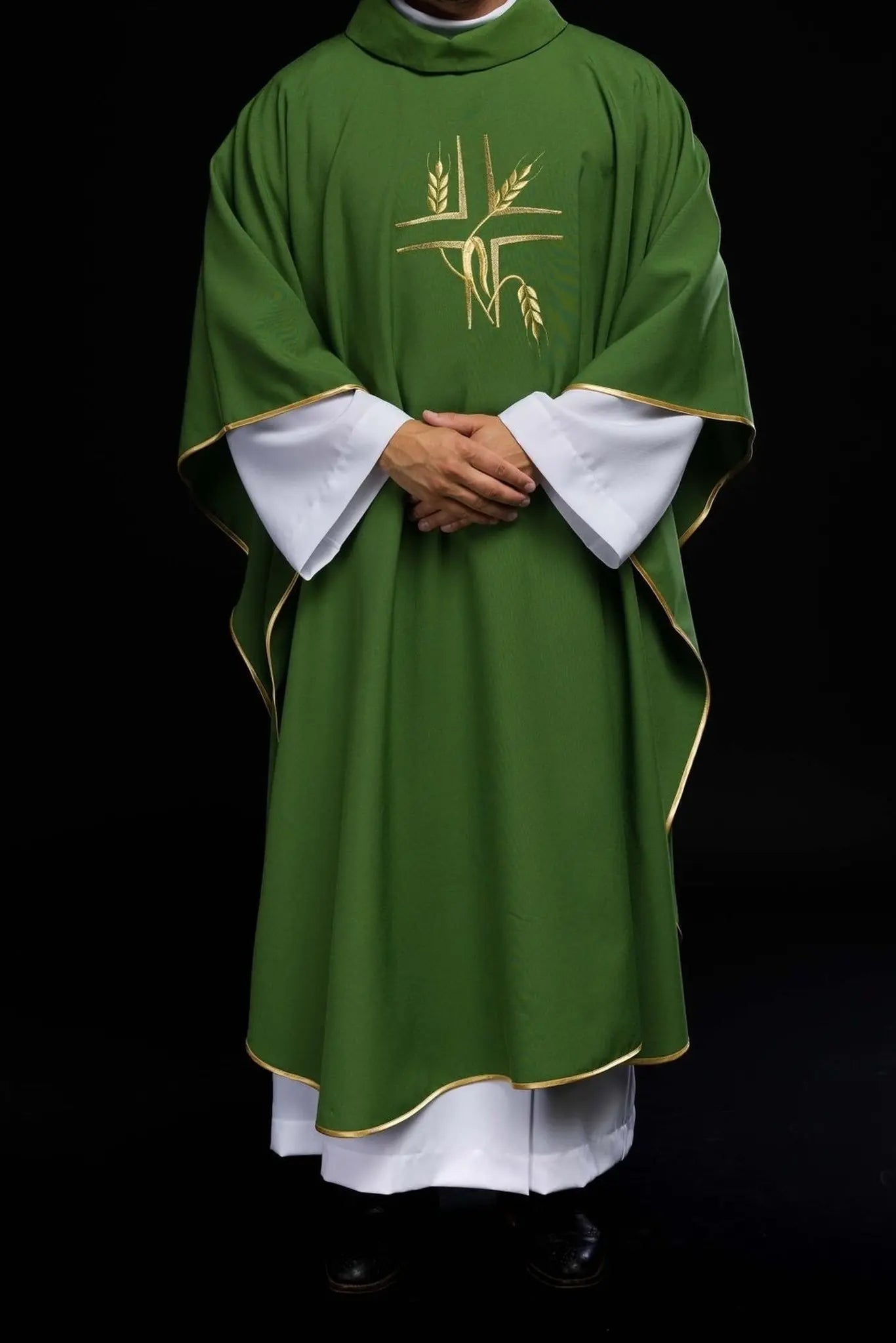 Green chasuble with embroidery of the Cross and Spikes
