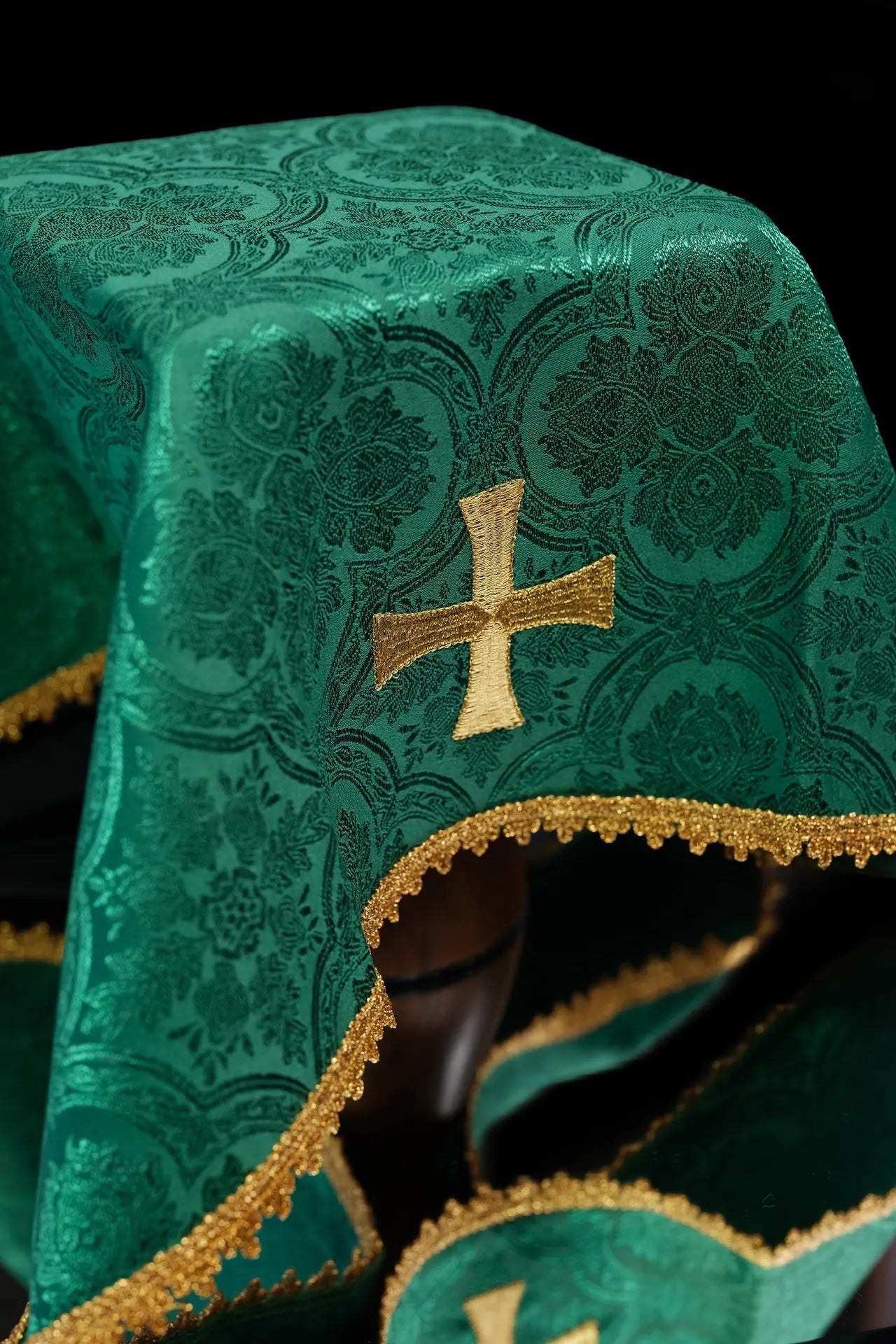 Set of chalice veils in four liturgical colors